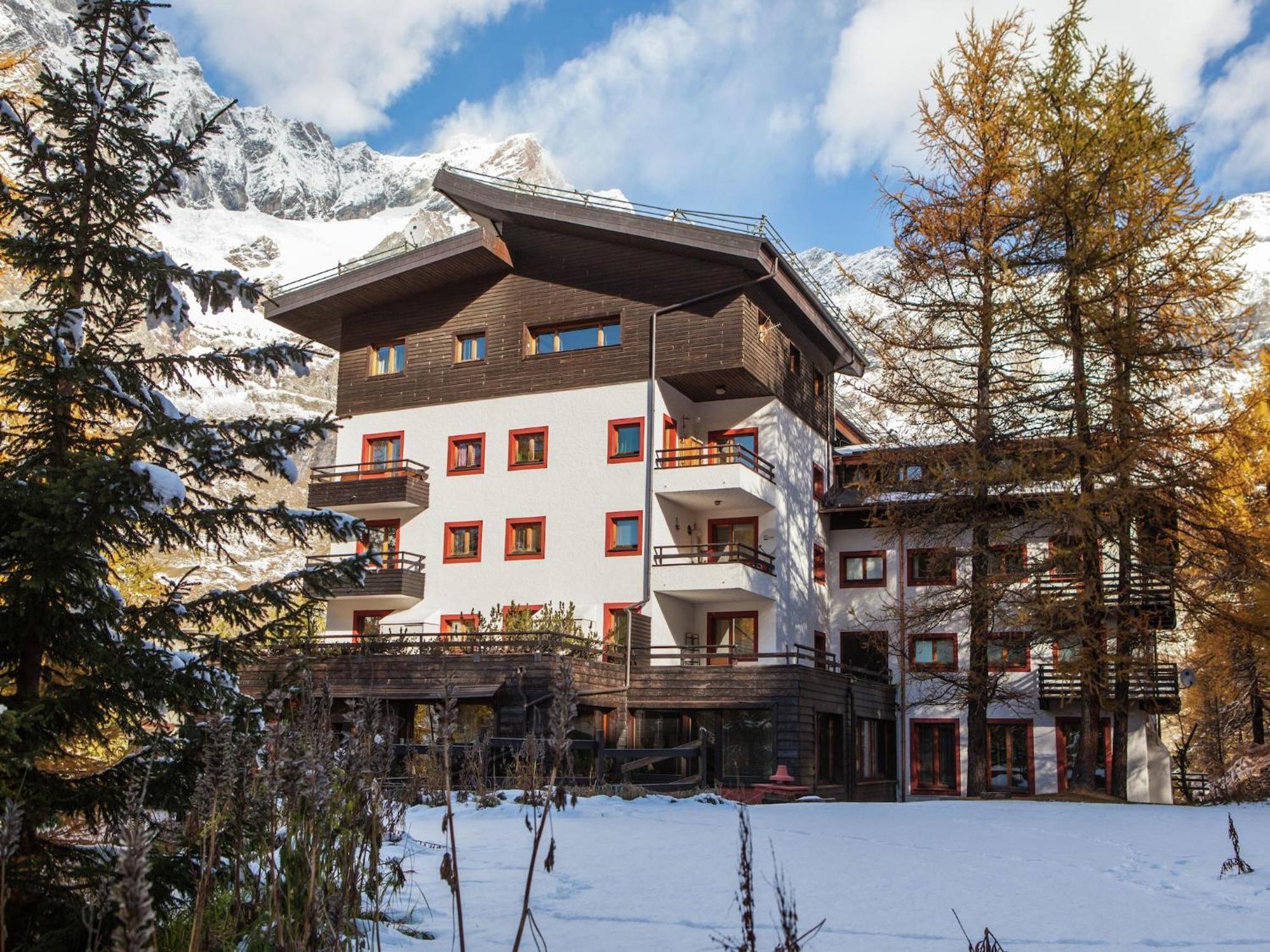 Contemporary Apartment In Breuil Cervinia Near Ski Area Exterior photo